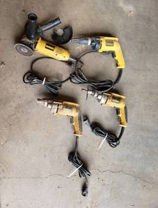 lot 1058 image: Dewalt Electirc Tools