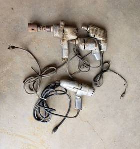 lot 1059 image: Electric Drills and Impact Wrench