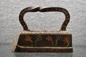 lot 2033 image: Vintage Flat Iron  Maunfactured by The Ober Company  Mo.# 16 -WILL SHIP