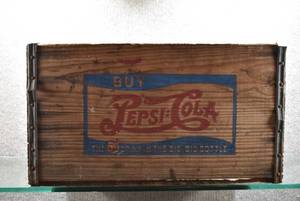 lot 2034 image: Vintage 1940s Pepsi Wooden Crate  18 W x 11.75 L x 10 T -WILL SHIP