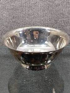 lot 2088 image: FB Rogers Silverplated Bowl #8 Paul Revere Reproduction  8 Deep x 3.5 Tall  -WILL SHIP