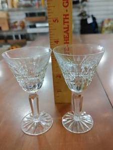lot 2133 image: Lot of 2 Vintage Footed Cut Glass Cordial Glasses  3 34 Tall -WILL SHIP
