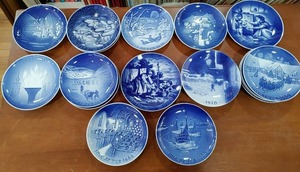 lot 2169 image: Lot of 18 Blue Denmark Collector Plates  Years Include 1966, 1968, 1969 (x4),1970 (x3), 1971, 1972 (x4), 1973, 1975,1976 (x2) -WILL SHIP