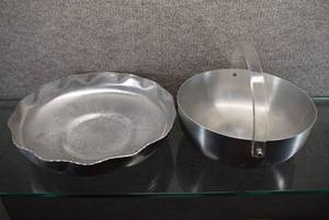 lot 2189 image: Lot of 2 Aluminium Bowls  Borkville with Clear Plastic Handle 9 12 Wide x 3 34 Tall, Wrought Aluminum Bowl 11 34 Wide x 2 12 Tall -WILL SHIP
