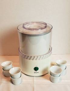 lot 2004 image: Krups Ice CreamSorbet Maker (works) and 8 Mini Sampler Cups