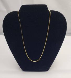 lot 1000 image: 14K Gold Necklace  18 in. long  Made in Italy  3g TW