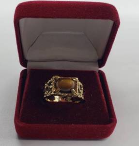 lot 1013 image: 18KT HGE Mens Tiger Eye Ring  Size 10