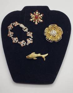 lot 1019 image: Fashion Jewelry  Fish Pin, 2 Brooches (1 missing stone)and Bracelet