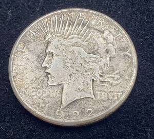 lot 1042 image: 1922 S Silver Peace Dollar
