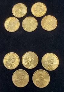 lot 1044 image: 10 Sacagawea Golden $1 Coins  (5) 2000D & (5) 2000P
