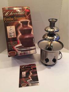lot 1203 image: Nostalgia Electrics Chocolate Fondue Fountain