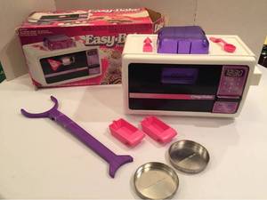 lot 1209 image: Vintage Easy-Bake Oven & Snack Center with original accessories & box, works.