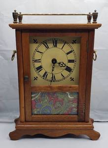 lot 1224 image: Custom Made Mantle Clock
