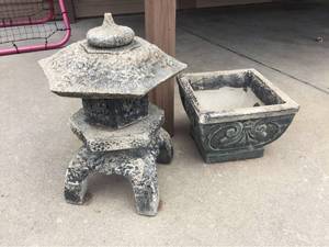 lot 1508 image: Asian Design Cement Patio Statuary & Planter - Very Heavy