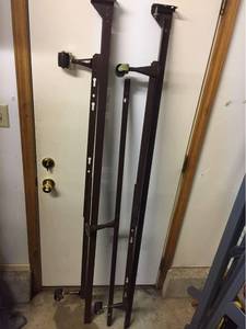 lot 1512 image: Queen Adjustable Bed Frame