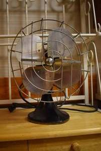 lot 2050 image: Heavy Vintage Oscillating Fan -Hunter Century w. Cast Iron Base -Really Cool Fan Works Well