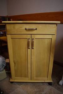 lot 2052 image: Kitchen Cart w. Drawer & Underneath Storage on Casters 34H x 24W x 18D
