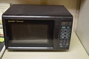 lot 2092 image: Sharp Countertop Microwave