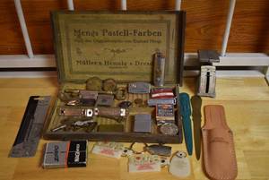 lot 2095 image: Wood Box w. Collectibles, Zippo Magnifiers, Coins, Pocketknives, Lighters, Keys & More