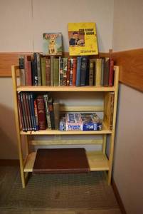 lot 2037 image: Collapsible Bookshelf w. Cool Old Vintage Books -Large Encycopaedia Britannica Atlas Hardy Boys Walton Boys, etc