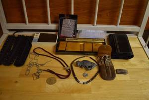lot 2100 image: Lot of Mens Items -Belt Buckle, Necklace, Bolo Tie, Moneyclip, Boot Zippers, & Wallets