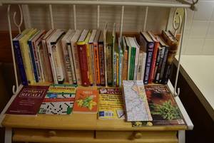 lot 2106 image: Large Lot of Books, Mostly Non-Fiction Health and Home Maintenance
