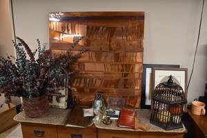 lot 2172 image: Large Lot of Decor, Assorted Greenery, Copper Colored Wlal Hanging -See Photos