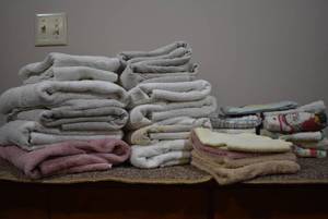 lot 2184 image: Lot of Towels & Rags