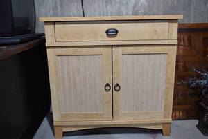 lot 2215 image: TV StandKitchen Cart - In Basement Bring Help To Load