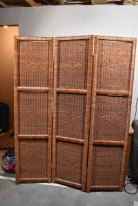 lot 2217 image: Folding Rattan-like Room Divider