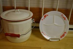 lot 2221 image: Red & White Collectible Lot -Pyrex Divided Childs Plate & Enamel Pot w. Wire Bale Handle