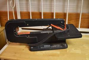 lot 2225 image: Craftsman Scroll Saw