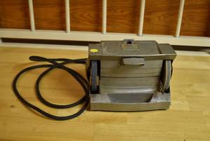 lot 2233 image: K-Mart Metal Bench Grinder Tool