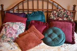 lot 2240 image: Lot of Cushions and Pillows -Bedspread not included