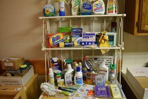 lot 2244 image: Large Lot of Cleaning Supplies and Chemicals