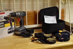 lot 2253 image: Lot of Tools Master Mechanics Cordless Drill, Ryobi Grip Tool