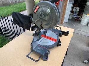 lot 2273 image: Craftsman 10 inch Miter Saw - Excellent Condition