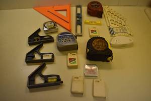 lot 2318 image: Lot of Levels, Tape Measures & Squares