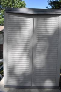 lot 2362 image: Black & Decker Plastic Shelving Storage Cabinet