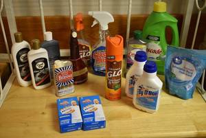 lot 2373 image: Lot of Cleaning Chemicals and Supplies