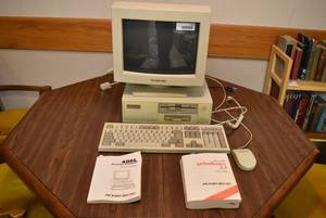 lot 2386 image: Packard Bell Windows 3.1 Computer & Monitor