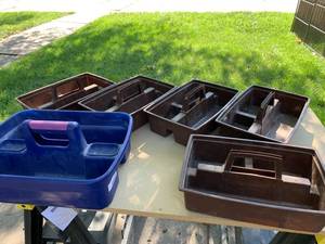 lot 2412 image: Lot of 6 Plastic Storage ToteTrays w. Handles