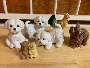 lot 2422 image: Lot of Figurines - Dogs, Elephant, Rooster