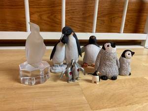 lot 2424 image: Lot of Penguin Figurines inclding Goebel Crystal Penguin