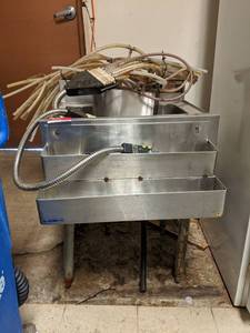 lot 7336 image: Sink With Speedrack And Soda Nozzle