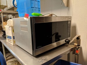 lot 7347 image: Panasonic Microwave NN-T945SFX