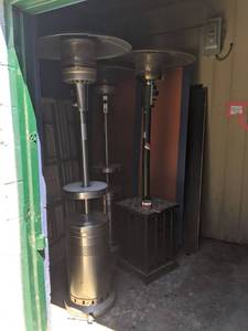 lot 7352 image: Propane Gas Fired Outdoor Infared Patio Heater PG188H