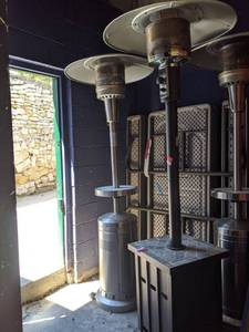 lot 7353 image: Propane Gas Fired Outdoor Infared Patio Heater PG188H