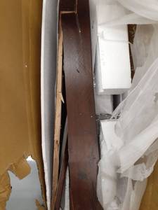 lot 3813 image: rooms to go credenza