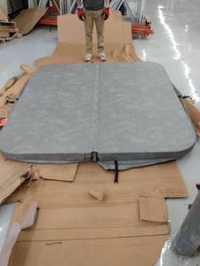 lot 3822 image: Hot Tub Cover 79.5 x 79.5 Model Number 21CLASSIC-96